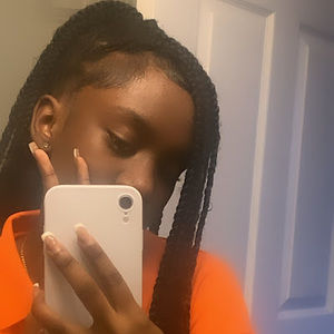 Meet your Posher, Aja